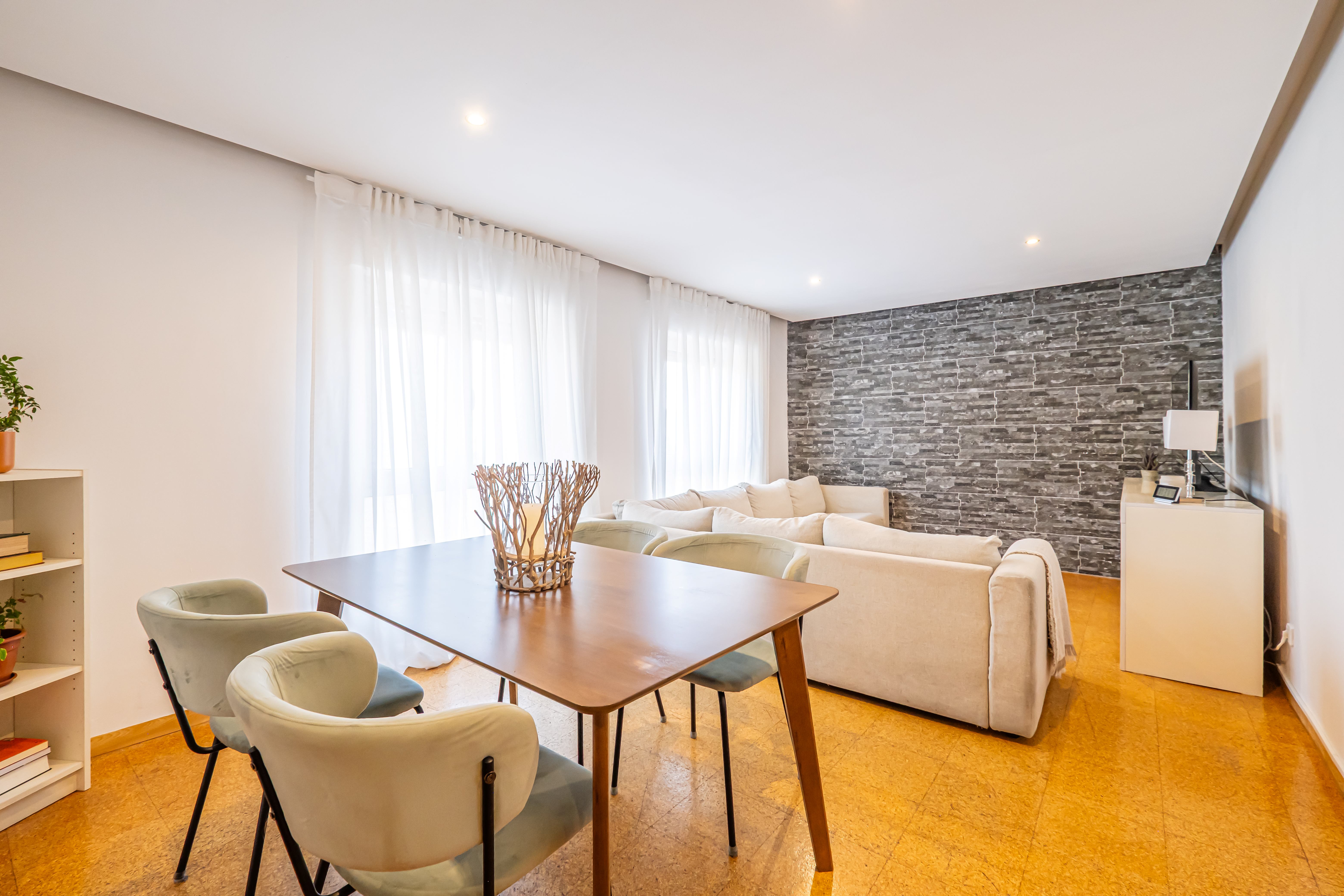 Apartamento T3 no Monte da Caparica