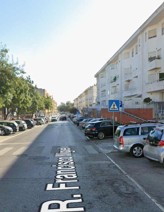 Apartamento T2 em Vale da Amoreira