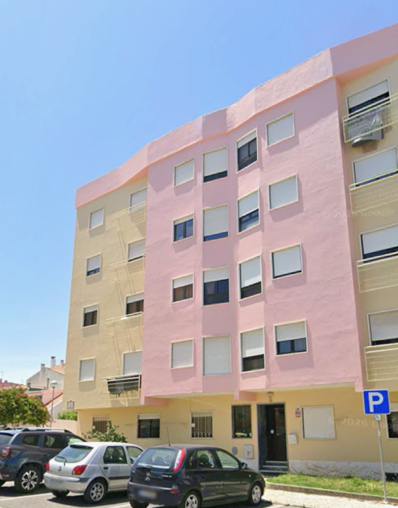 Apartamento T1 em Sintra